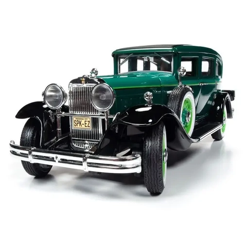 Autoworld 1:18 1931 Peerless Master 8 Sedan